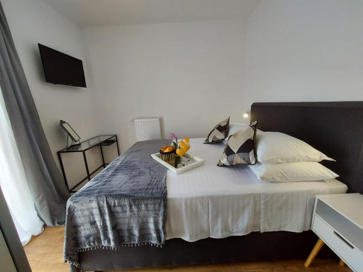 Apartmani Cvita Omiš Exterior foto